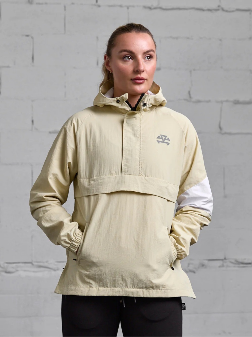 RARR Beige Anorak Pullover Jacket with White Sleeve Accent Sz. M